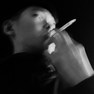 反抗激烈半推半就下一句
